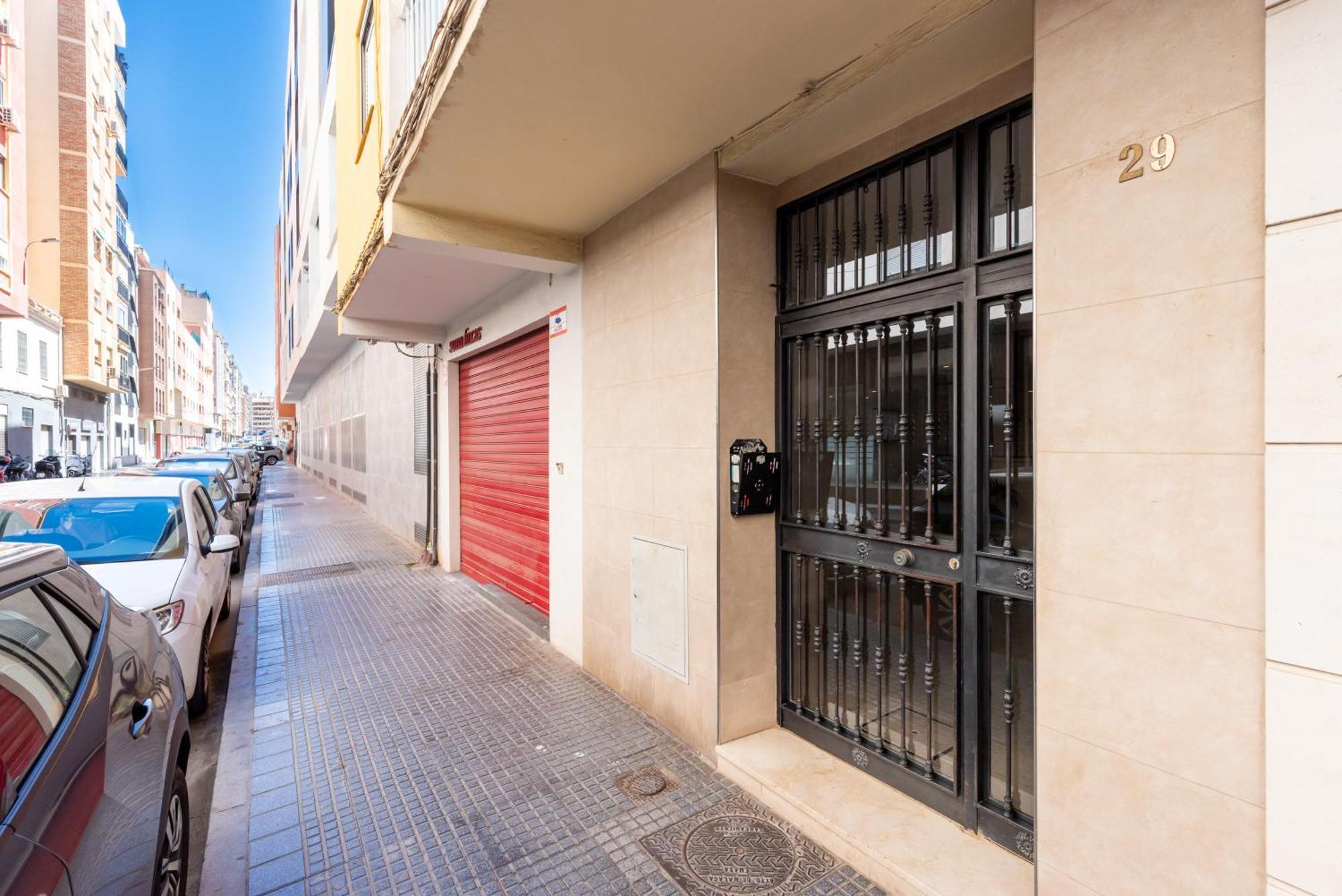Wintowinrentals Bien Situado, Completo Y Acogedor Malaga Ngoại thất bức ảnh