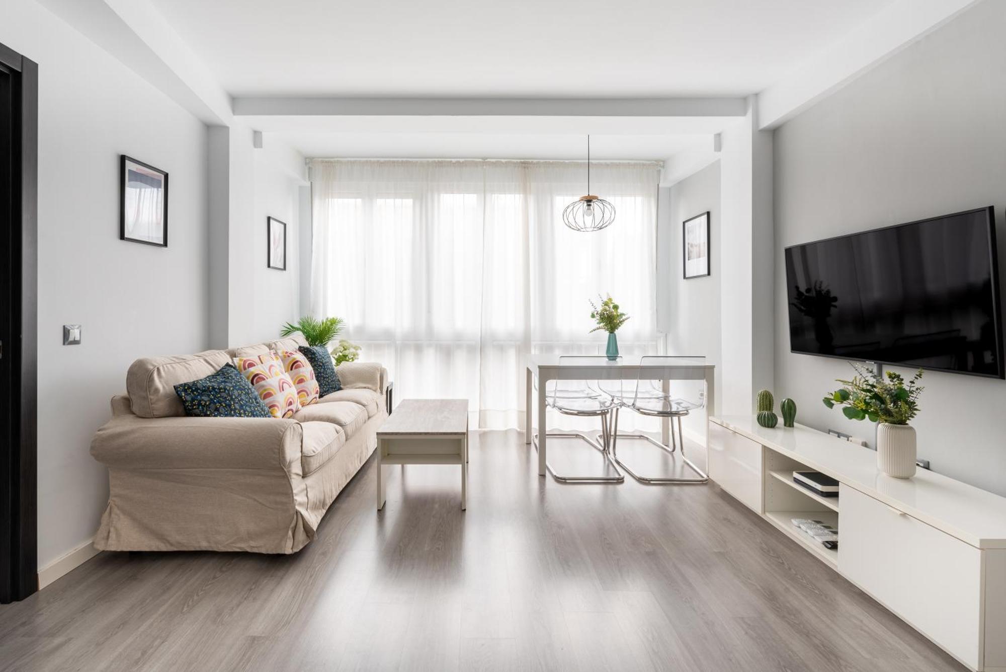 Wintowinrentals Bien Situado, Completo Y Acogedor Malaga Ngoại thất bức ảnh